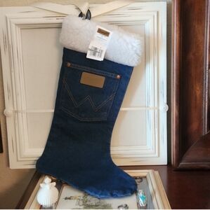 Prewashed Denim with Sherpa Trim